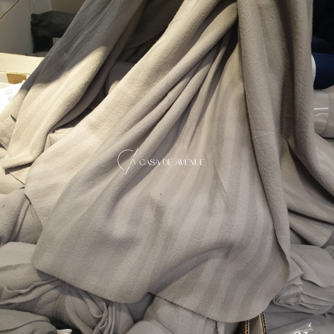 IKEA : VITMOSSA : Fleece Sheet / Sofa Throw