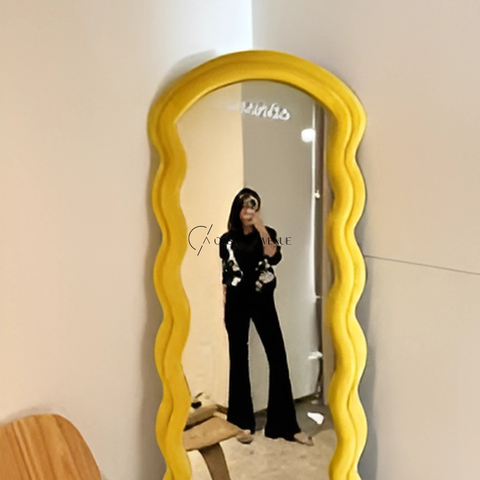 Wavy Mirror With Standard Mirror