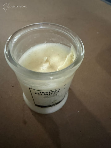 HomeCentre : Essentials : Scented Glass Jar Candle (Slightly Damage)